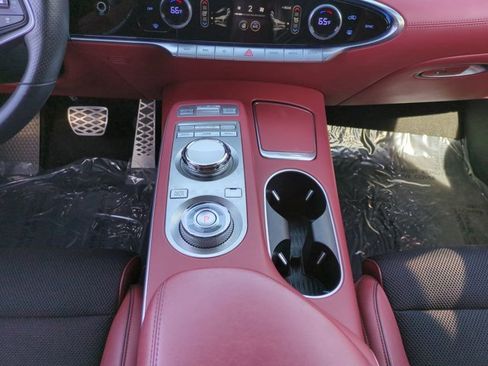 Used 2023 Genesis GV70 2.5T w/ Sport Prestige Package image 18