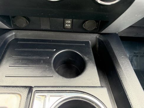 Used 2018 Toyota Tundra SR5 w/ SR5 Upgrade Package image 41