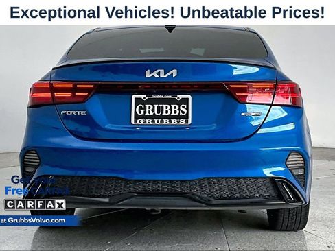 Used 2023 Kia Forte GT-Line w/ GT-Line Premium Package FWD image 5