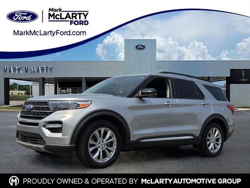 Certified 2024 Ford Explorer XLT w/ Equipment Group 202A RWD image 1