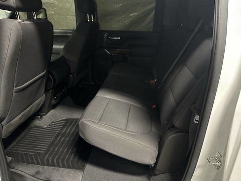 Used 2023 GMC Sierra 2500 SLE w/ SLE Convenience Package image 11