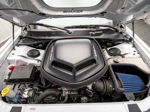 Used 2022 Dodge Challenger R/T Scat Pack RWD image 30