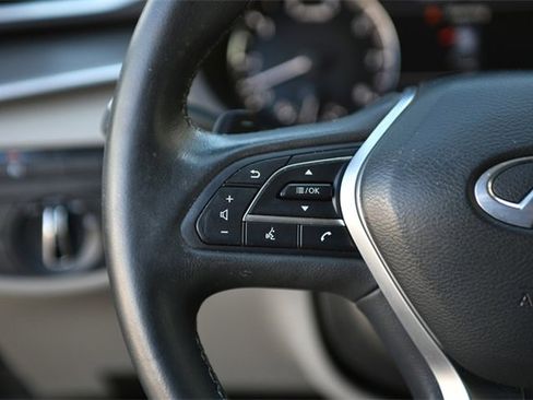 Used 2023 INFINITI QX50 Luxe image 8