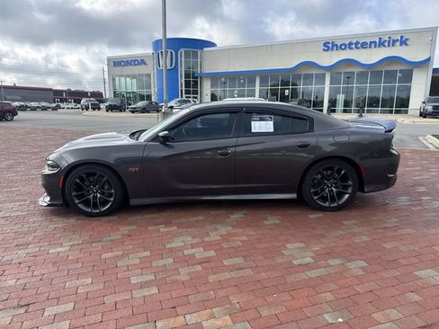 Used 2023 Dodge Charger Scat Pack w/ Harman/Kardon Audio Group RWD image 3
