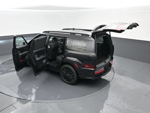 Used 2024 Hyundai Santa Fe Calligraphy AWD/4WD image 32