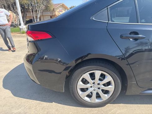 Used 2023 Toyota Corolla LE image 10