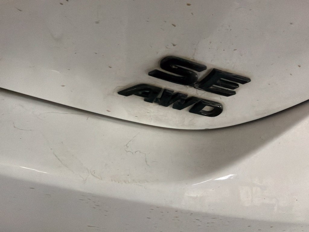Used 2024 Toyota Camry SE w/ Convenience Package AWD/4WD image 7