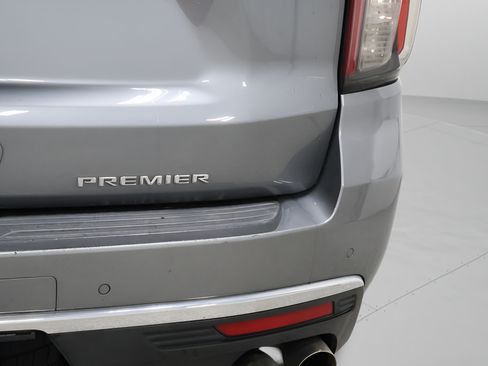 Used 2021 Chevrolet Suburban Premier AWD/4WD image 40