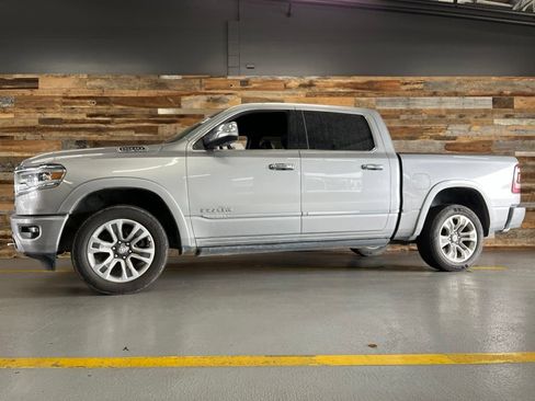 Used 2022 RAM 1500 Limited w/ Body Color Bumper Group AWD/4WD image 5