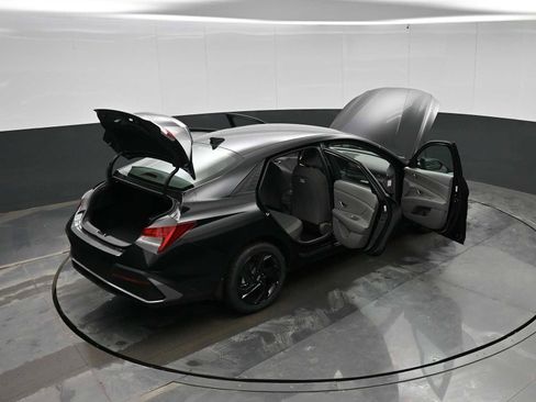 New 2026 Hyundai Elantra Sport image 40