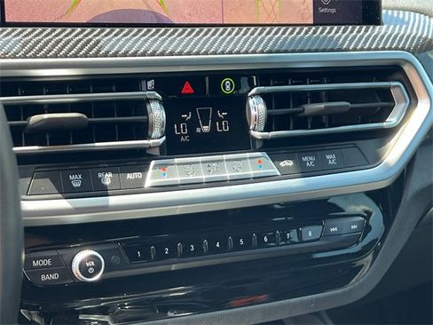 Used 2023 BMW X4 M40i w/ Parking Assistance Package image 29