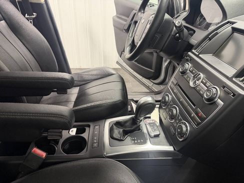 Used 2013 Land Rover LR2 HSE AWD/4WD image 17