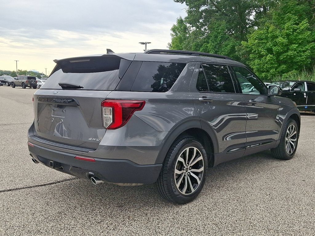 Used 2023 Ford Explorer ST-Line w/ Class IV Trailer Tow Package AWD/4WD image 6