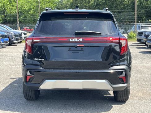 New 2026 Kia Seltos S FWD image 6
