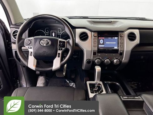 Used 2018 Toyota Tundra SR5 w/ SR5 Upgrade Package image 24