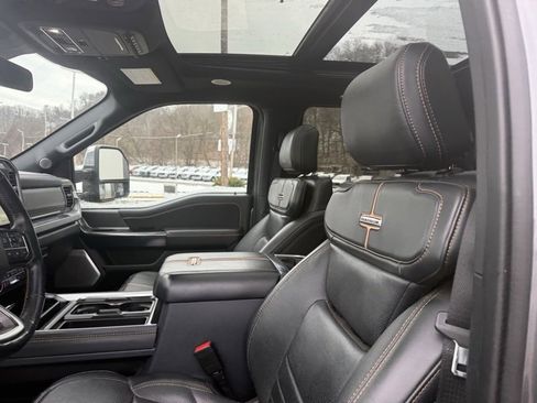 Used 2023 Ford F350 Platinum image 13