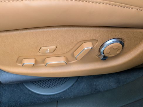 New 2025 Genesis GV80 3.5T Prestige AWD/4WD image 18