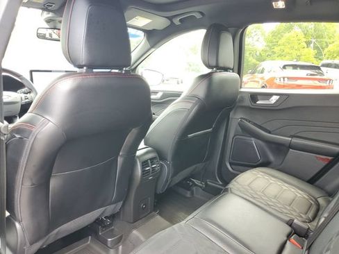 Certified 2024 Ford Escape ST-Line Elite w/ Premium Technology Package AWD/4WD image 32