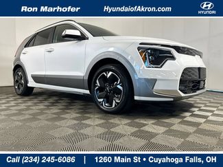 Used 2024 Kia Niro Wave w/ Wave Preserve Package FWD 360° Tour