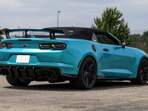 Used 2019 Chevrolet Camaro ZL1 RWD image 20