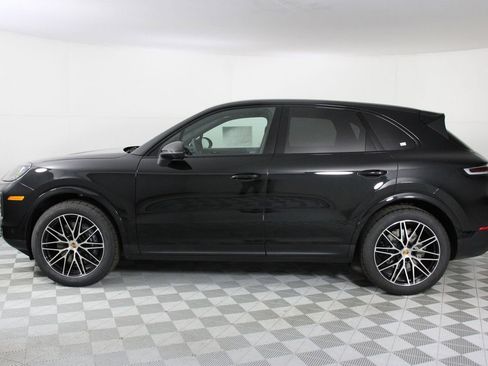 New 2026 Porsche Cayenne image 2