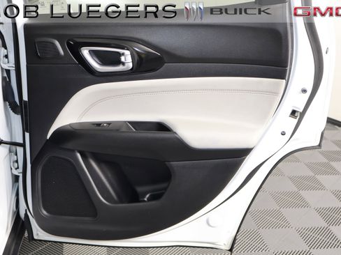 Used 2022 Jeep Compass Limited w/ Sun and Sound Group image 18