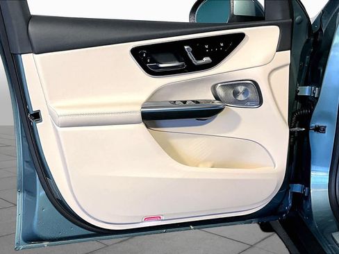 New 2026 Mercedes-Benz GLC 300 4MATIC image 11