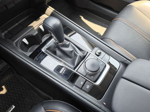 Used 2024 MAZDA CX-50 AWD 2.5 S w/ Premium Plus Pkg image 22