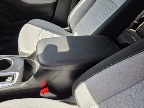 Used 2023 Chevrolet Equinox LT FWD image 25