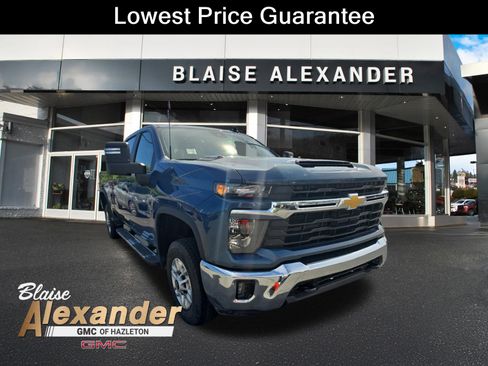 Used 2025 Chevrolet Silverado 2500 LT w/ Convenience Package AWD/4WD image 1