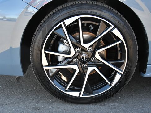 Used 2024 Nissan Sentra SR image 12