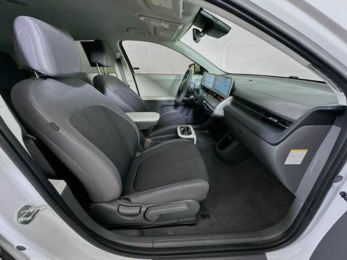 Used 2024 Hyundai Ioniq 5 SEL RWD image 31