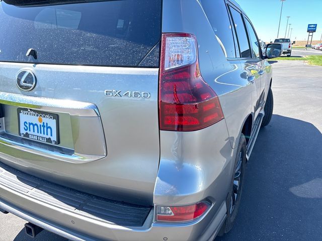 Used 2021 Lexus GX 460 Premium w/ Accessory Package AWD/4WD image 27