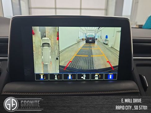 Used 2024 GMC Yukon AT4 w/ Technology Package image 20