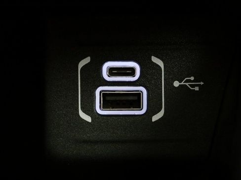 New 2026 Jeep Compass Latitude w/ Sun and Sound Group image 23