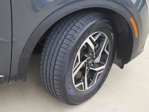 Used 2023 Kia Sportage LX FWD image 5