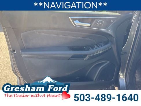 Used 2019 Ford Edge Titanium w/ Equipment Group 301A AWD/4WD image 11