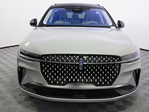 New 2026 Lincoln Nautilus Reserve image 10