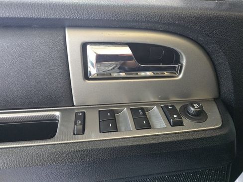 Used 2017 Ford Expedition XLT w/ Equipment Group 202A RWD image 24