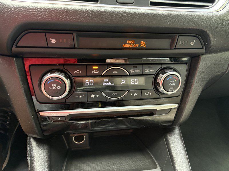 Used 2017 MAZDA MAZDA6 Touring FWD image 11