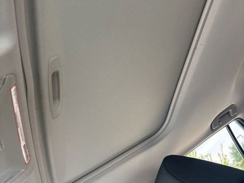 Used 2021 Toyota RAV4 XLE w/ Convenience Package image 16