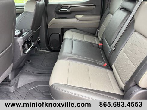 Used 2022 Chevrolet Silverado 1500 ZR2 w/ Technology Package AWD/4WD image 41