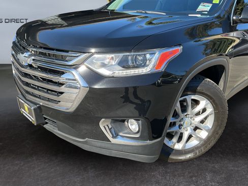 Used 2020 Chevrolet Traverse LT image 9
