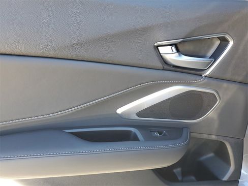 Certified 2025 Acura RDX SH-AWD image 15