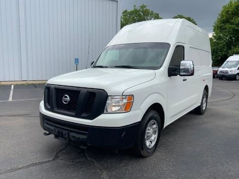 Used 2018 Nissan NV 3500 SV w/ Navigation Package RWD image 2