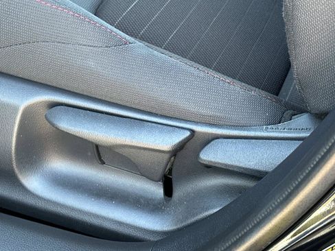 Used 2024 Toyota Corolla SE FWD image 19