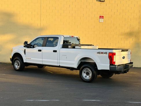 Used 2017 Ford F250 XL w/ Power Equipment Group AWD/4WD image 8