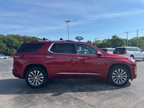 Used 2023 Chevrolet Traverse Premier w/ LPO, Floor Liner Package FWD image 2