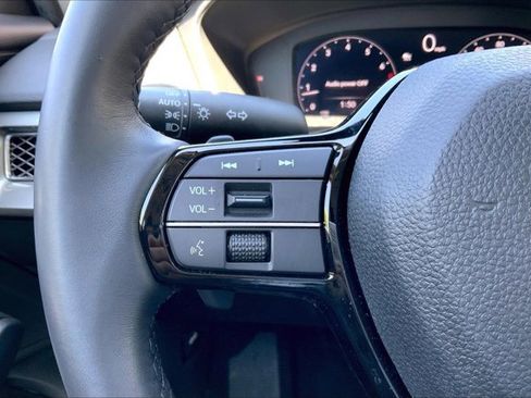 Used 2025 Acura Integra FWD image 18