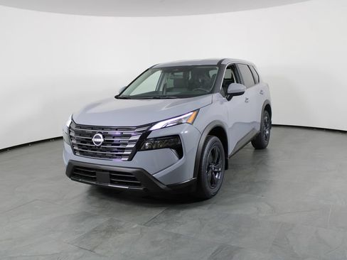 New 2026 Nissan Rogue SV FWD image 2